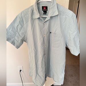 Quiksilver Light Blue Button Up Short Sleeve Polo Dress Shirt Large
